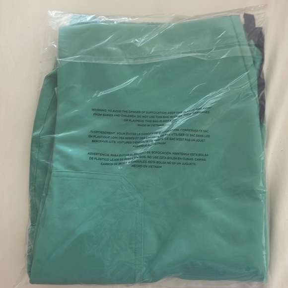 NWT FIGS Yola Skinny XLP Ltd Ed Surgical Green - Picture 2 of 3